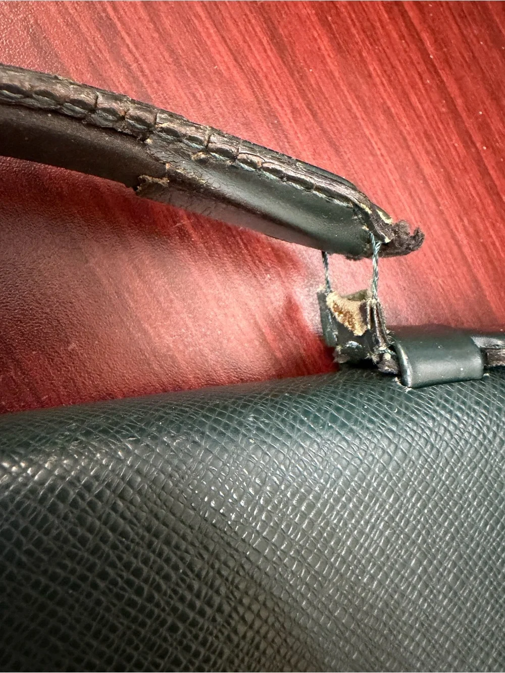 Authentic Louis Vuitton Epi Serviette Ambassadeur Briefcase
